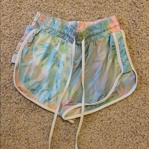 Rainbow tie die shorts